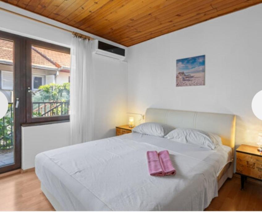 Apartman Arija-Pino ヴォディツェ エクステリア 写真
